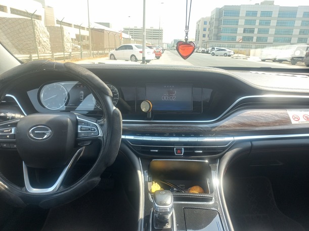 Car image 15