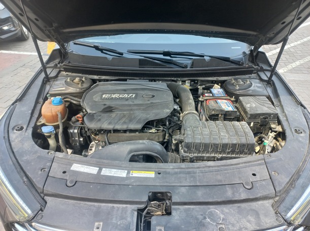 Car image 20