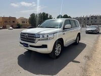 Used 2021 Toyota Land Cruiser for sale in Riyadh