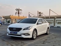 Used 2017 Hyundai Sonata for sale in Dubai