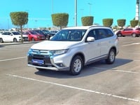 Used 2016 Mitsubishi Outlander for sale in Abu Dhabi