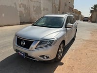 Used 2016 Nissan Pathfinder for sale in Riyadh