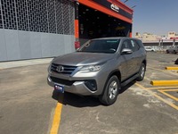 Used 2016 Toyota Fortuner for sale in Riyadh