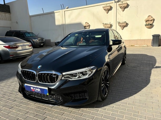 مستعمله 2018 بي ام دبليو M5 للبيع فى الرياض