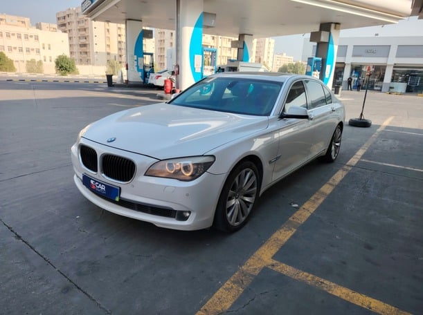 Used 2012 BMW 740 for sale in Al Khobar