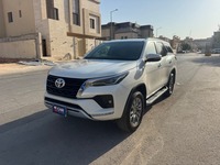 Used 2022 Toyota Fortuner for sale in Riyadh