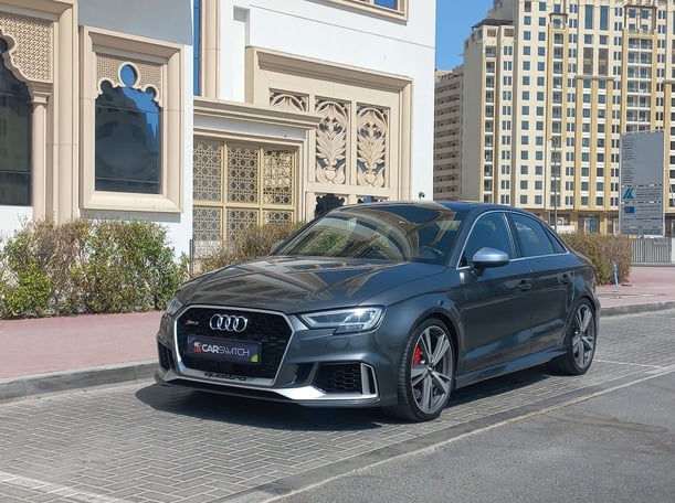 Used 2018 Audi RS3 for sale in Dubai