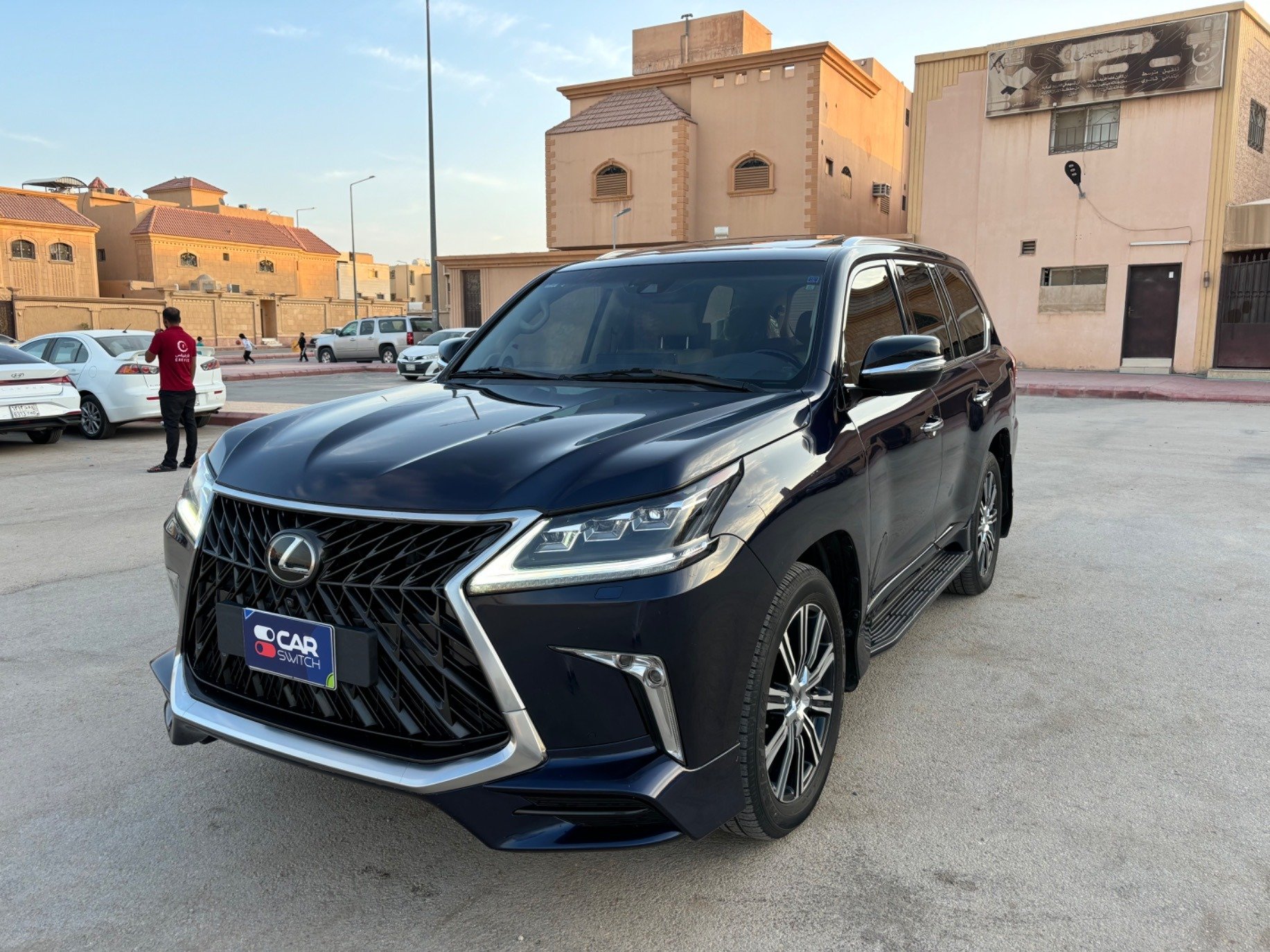 Used 2019 Lexus LX570 for sale in Riyadh