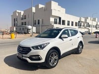 Used 2017 Hyundai Santa Fe for sale in Riyadh