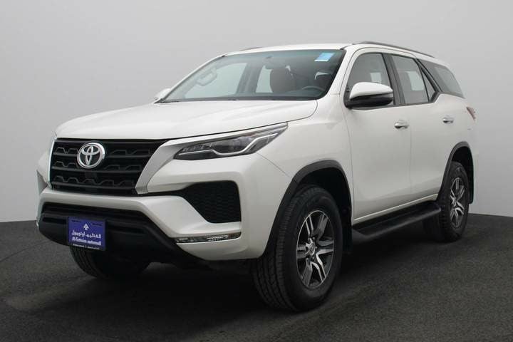 Used 2021 Toyota Fortuner for sale in Dubai