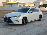 Used 2016 Lexus ES350 for sale in Abu Dhabi