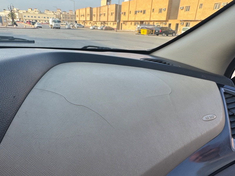 Used 2014 Hyundai Santa Fe for sale in Riyadh