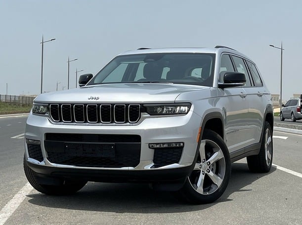 Used 2021 Jeep Grand Cherokee for sale in Dubai