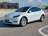 Used 2024 Tesla Model Y for sale in Abu Dhabi