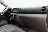 Used 2020 Nissan Urvan for sale in Dubai