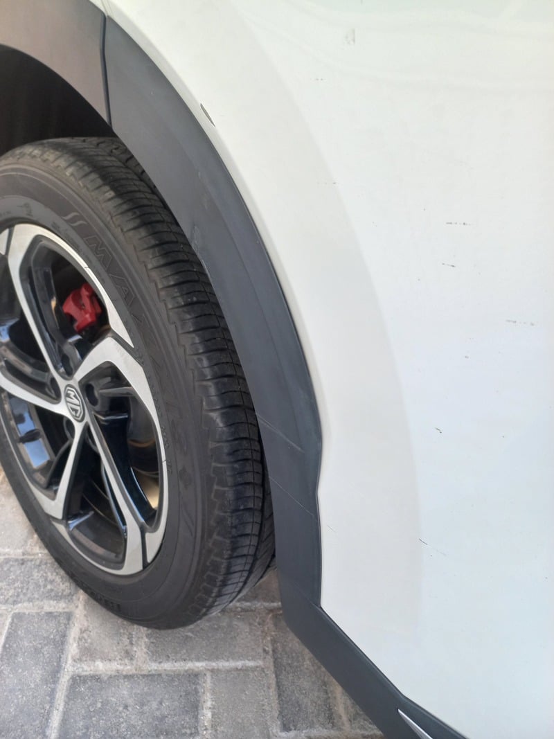 Used 2024 MG HS for sale in Abu Dhabi