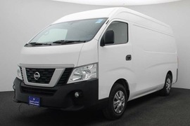 Nissan Urvan Used 2021 Nissan Urvan for sale in Dubai