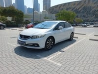 Used 2014 Honda Civic for sale in Dubai