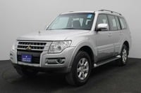 Used 2019 Mitsubishi Pajero for sale in Abu Dhabi