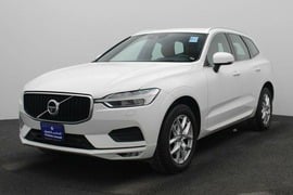 Used 2020 Volvo XC60 for sale in Dubai