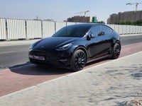 Used 2023 Tesla Model Y for sale in Dubai