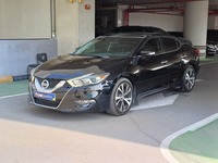 Used 2016 Nissan Maxima for sale in Dubai