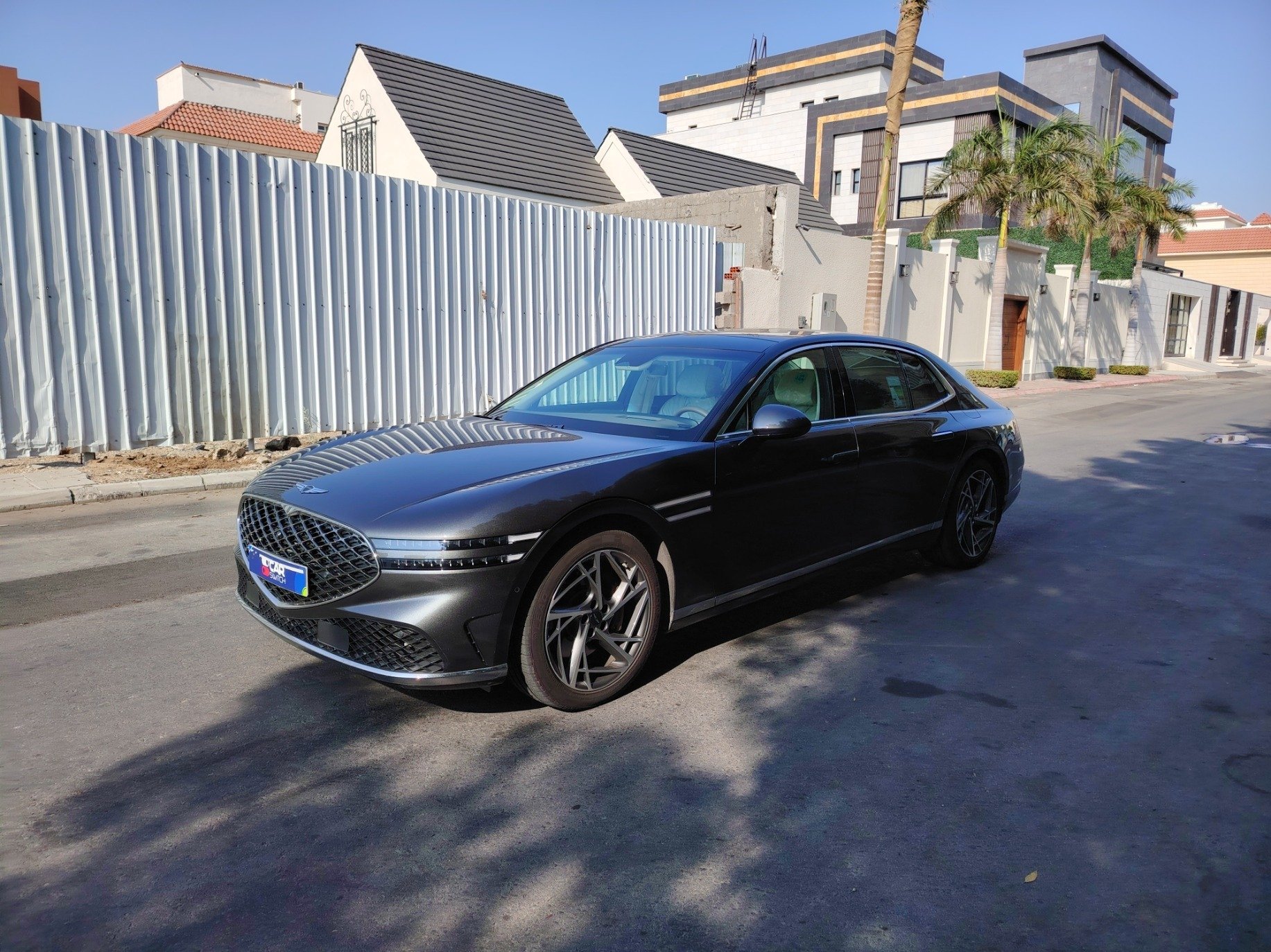 Used 2023 Genesis G90 for sale in Jeddah