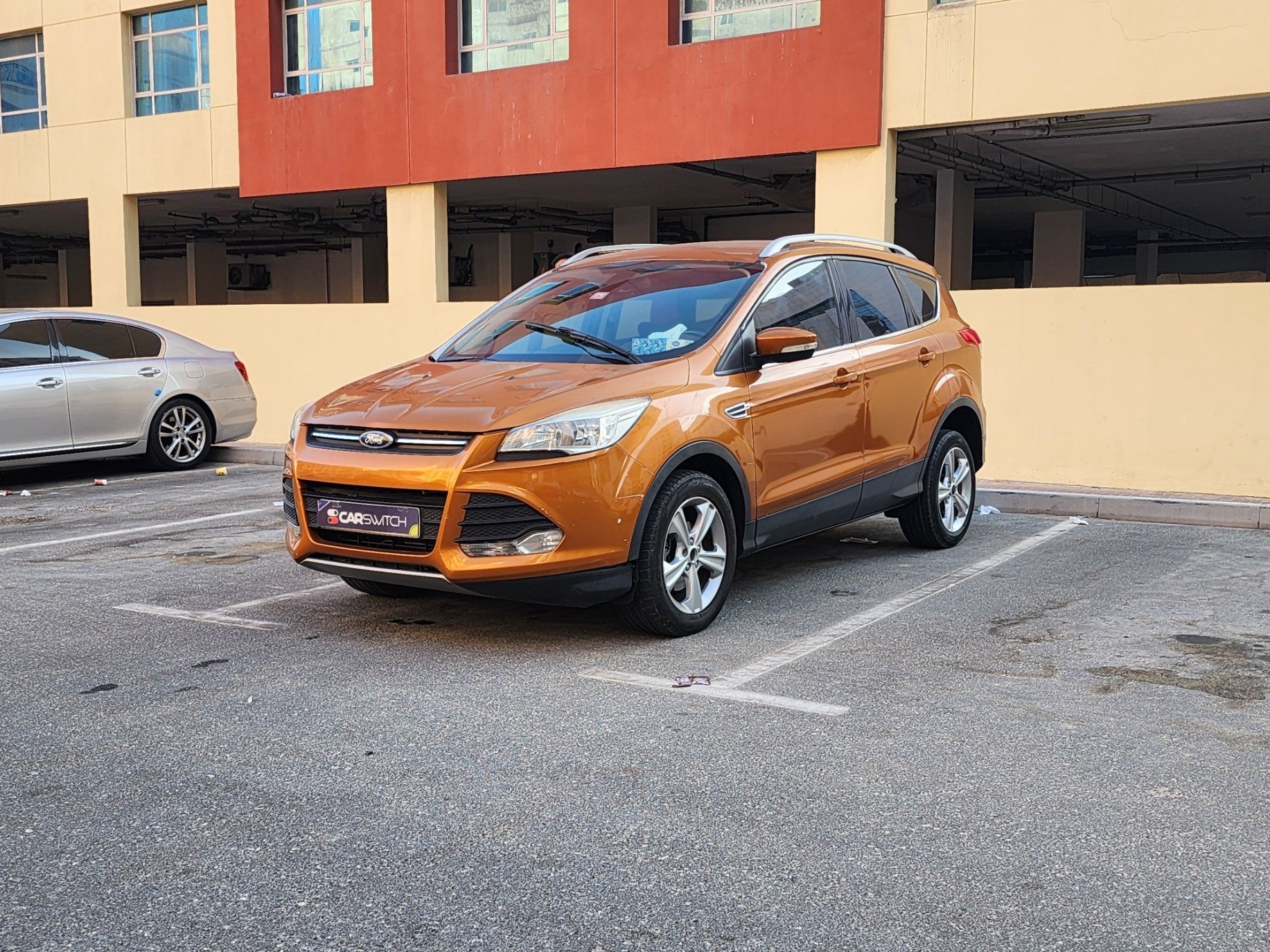 Used 2015 Ford Escape for sale in Dubai