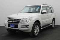 Used 2020 Mitsubishi Pajero for sale in Dubai