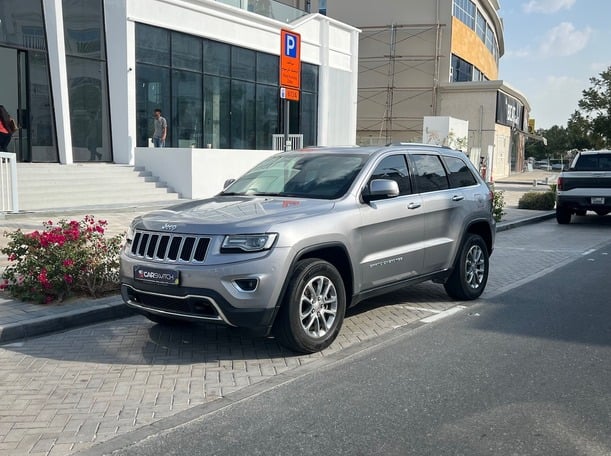 Used 2015 Jeep Grand Cherokee for sale in Dubai