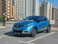 Used 2017 Renault Captur for sale in Dubai