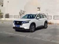 Used 2024 Nissan Pathfinder for sale in Abu Dhabi