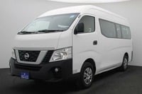 Used 2020 Nissan Urvan for sale in Dubai