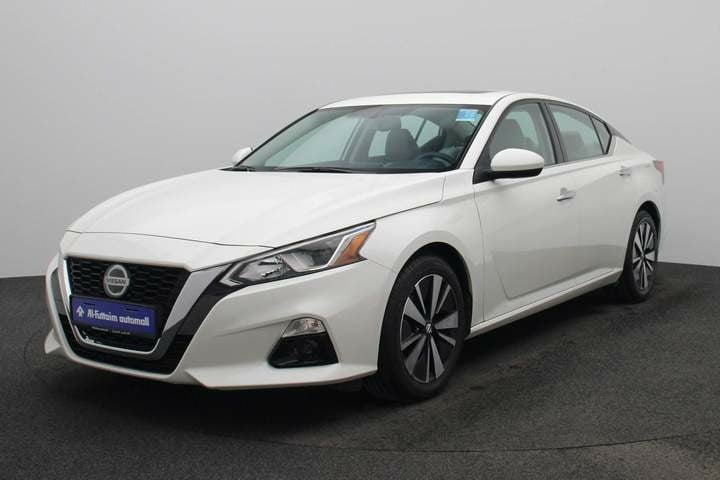 Used 2020 Nissan Altima for sale in Dubai