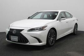 Lexus ES350 Used 2023 Lexus ES350 for sale in Dubai