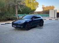 Used 2015 Porsche Macan S for sale in Dubai