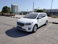 Used 2018 Kia Carnival for sale in Al Khobar