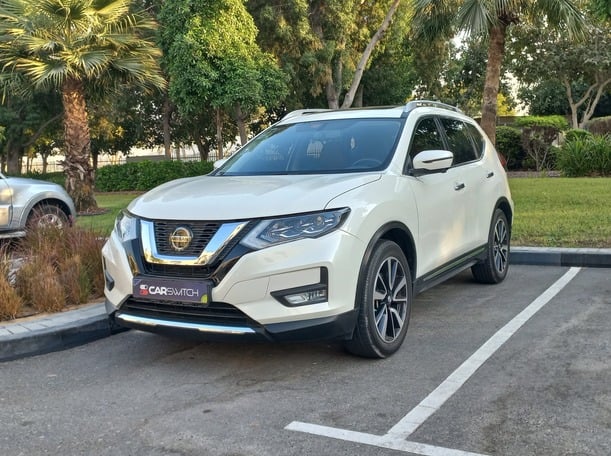 Used 2022 Nissan X-Trail for sale in Dubai