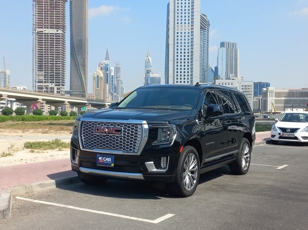 Used 2022 GMC Yukon for sale in Dubai