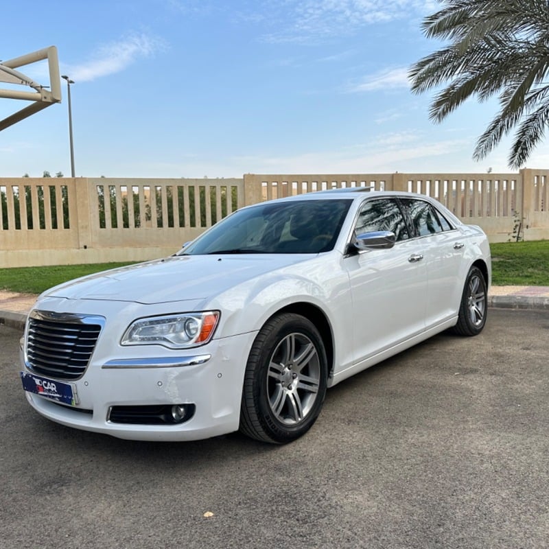 مستعمله 2014 كرايسلر 300C للبيع فى الرياض