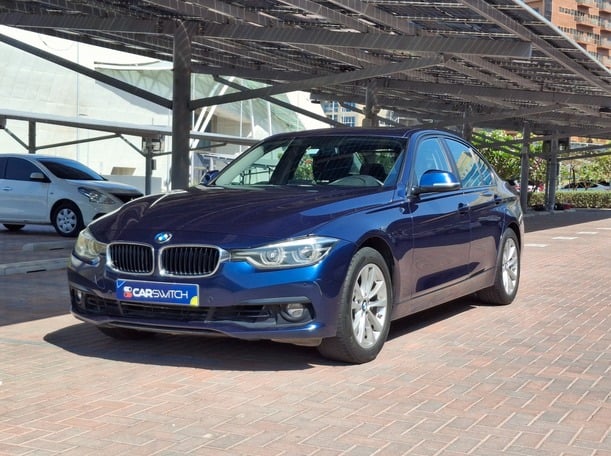 Used 2018 BMW 318 for sale in Dubai