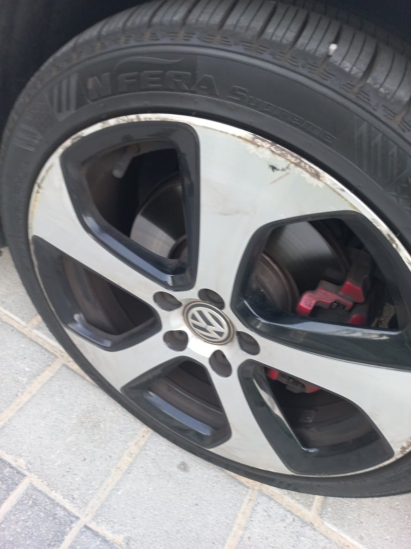 Used 2015 Volkswagen Golf for sale in Dubai