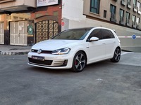 Used 2014 Volkswagen Golf for sale in Dubai