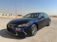 Used 2021 Lexus ES350 for sale in Riyadh