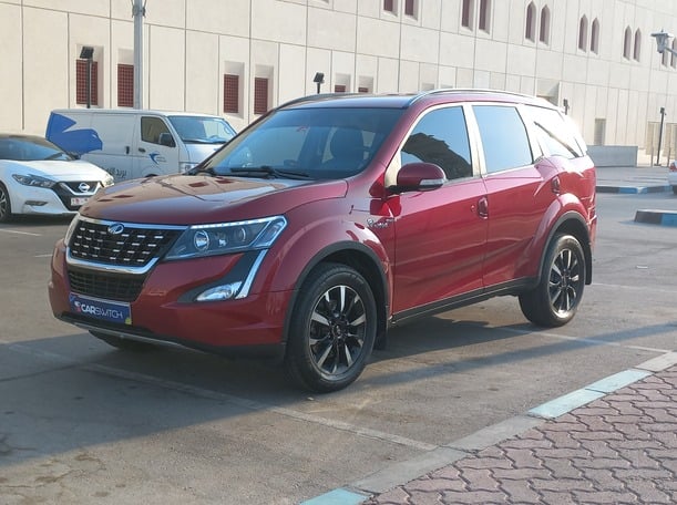 Used 2022 Mahindra XUV500 for sale in Abu Dhabi