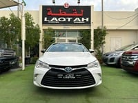 Used 2017 Toyota Camry for sale in Sharjah