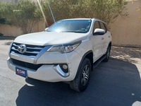 Used 2019 Toyota Fortuner for sale in Riyadh