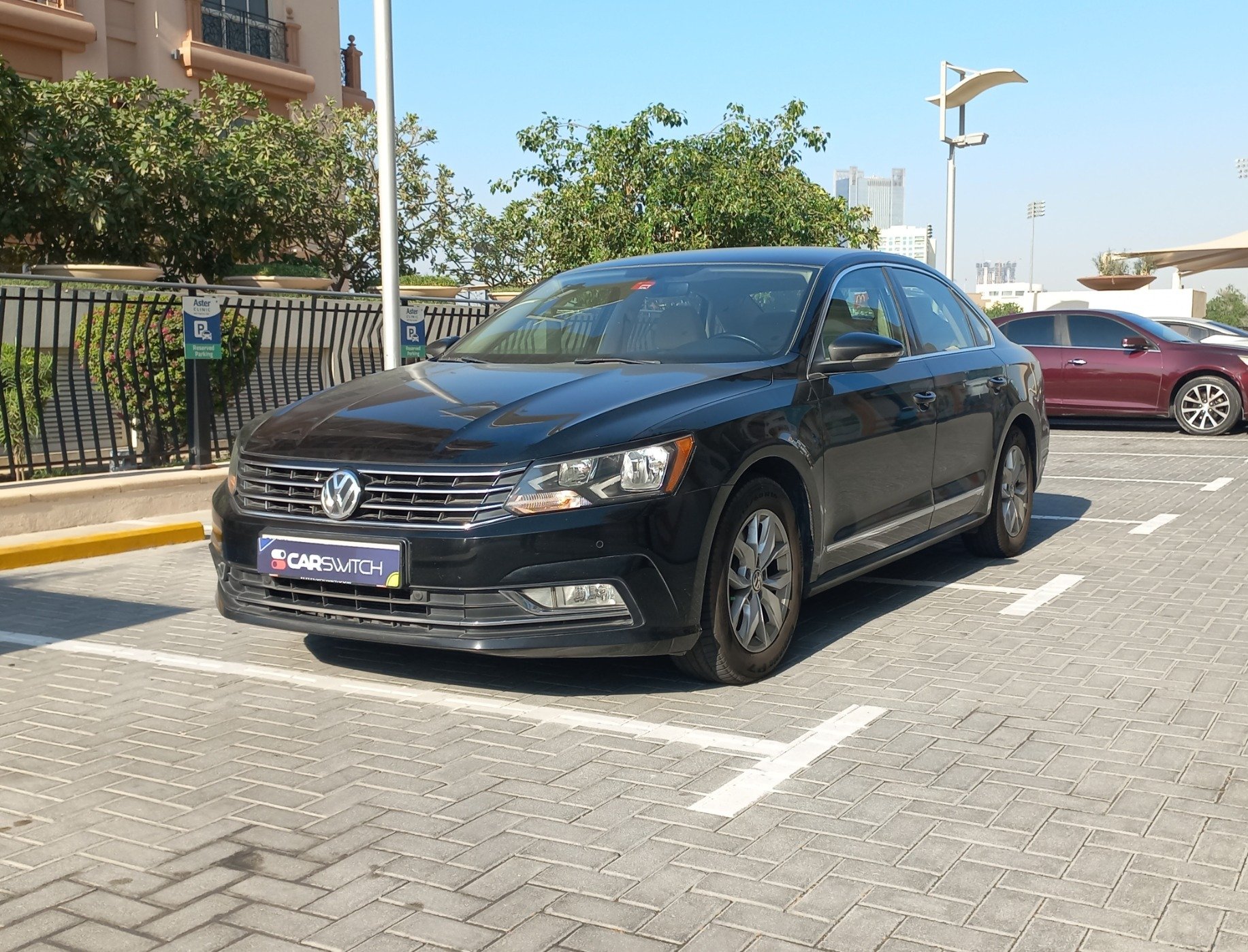 Used 2016 Volkswagen Passat for sale in Dubai