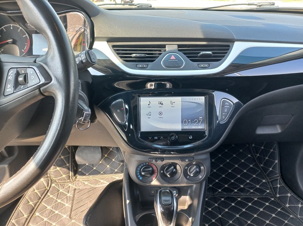 Car image 16
