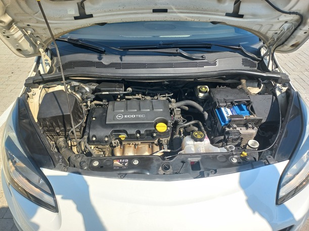Car image 21